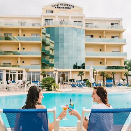 Valverde & Residenza 4* Чезенатико
