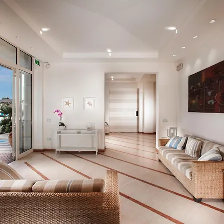 Valverde & Residenza 4*