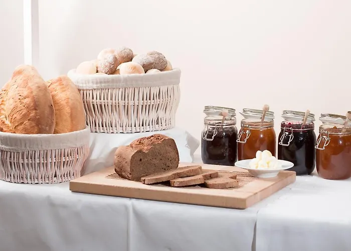 Valverde & Residenza チェゼナーティコ