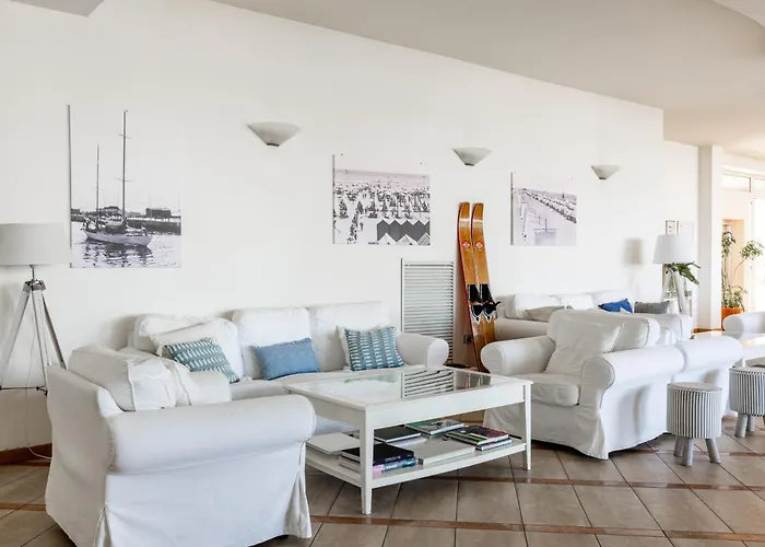 アパートホテル Valverde & Residenza チェゼナーティコ