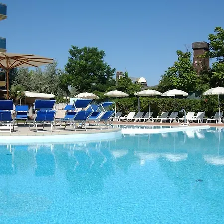 מלון דירות Valverde & Residenza 4*